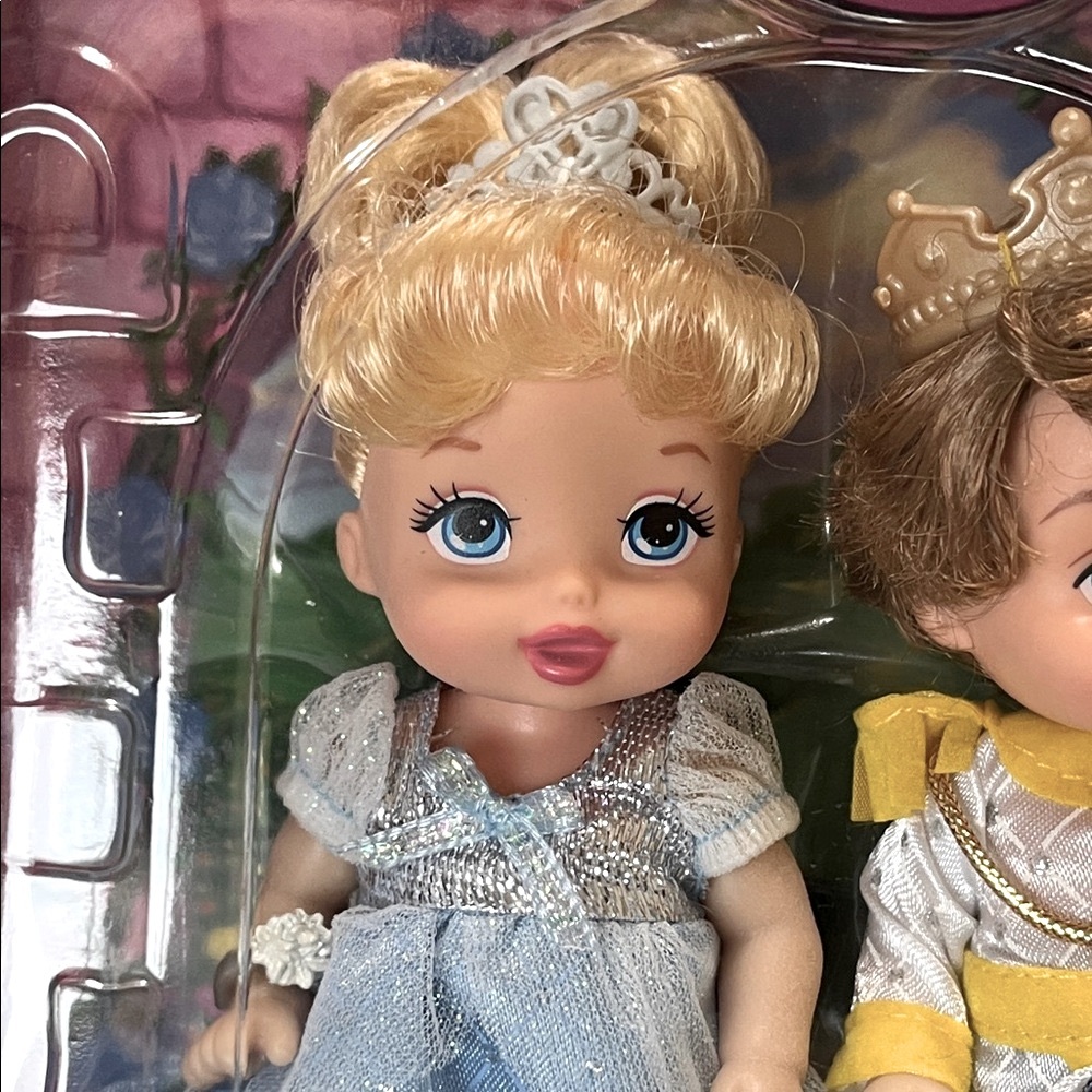 Cinderella & Prince Charming Disney Enchanted Nursery Dolls L9306